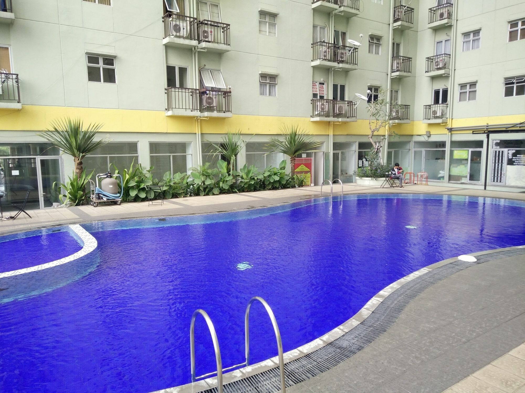 The Suites Metro Apartment - Putri Bandung Exterior photo