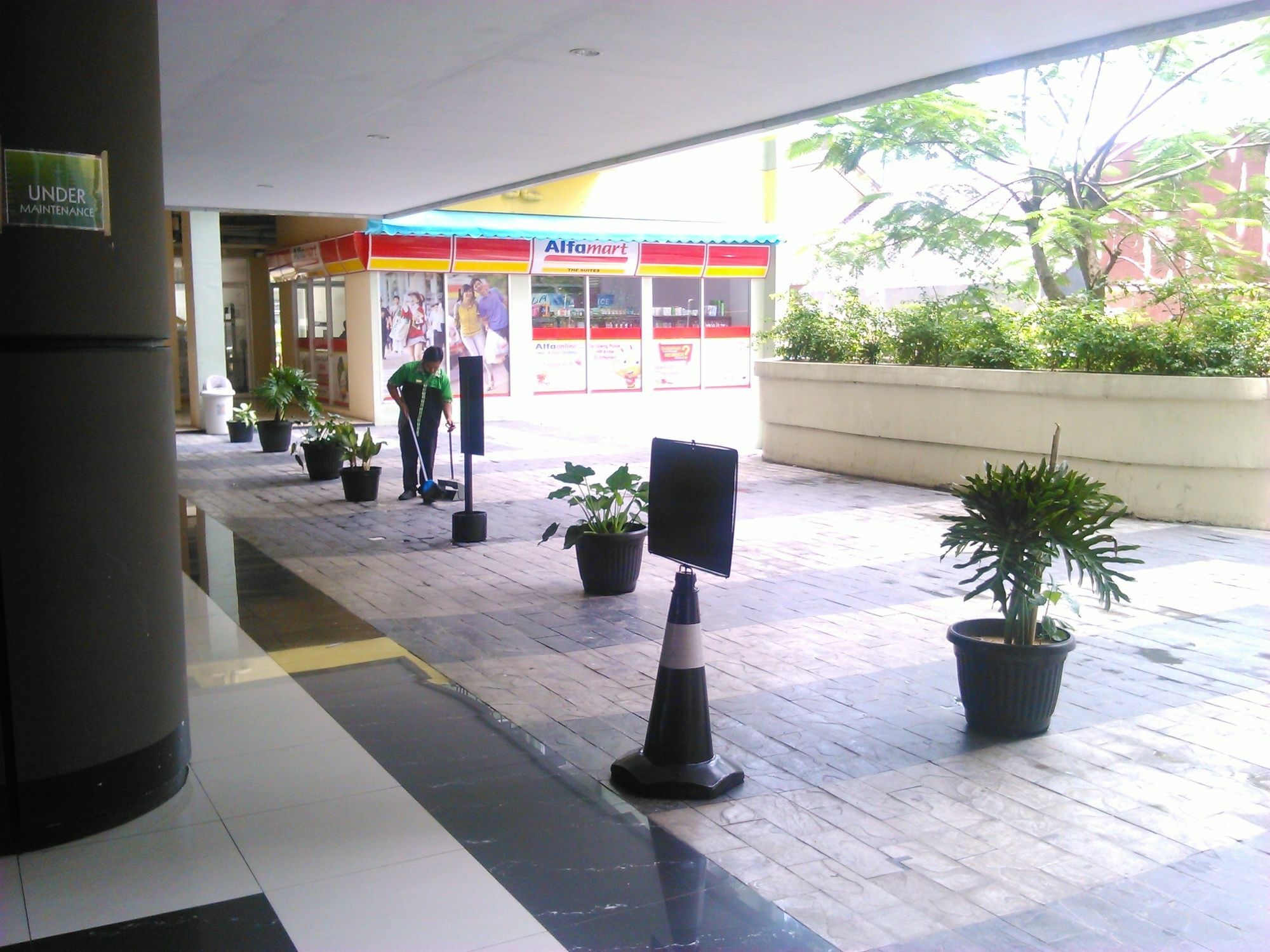 The Suites Metro Apartment - Putri Bandung Exterior photo